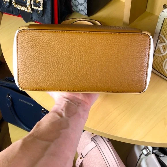 Michael Kors Tan and White Leather Tote - Picture 8 of 12